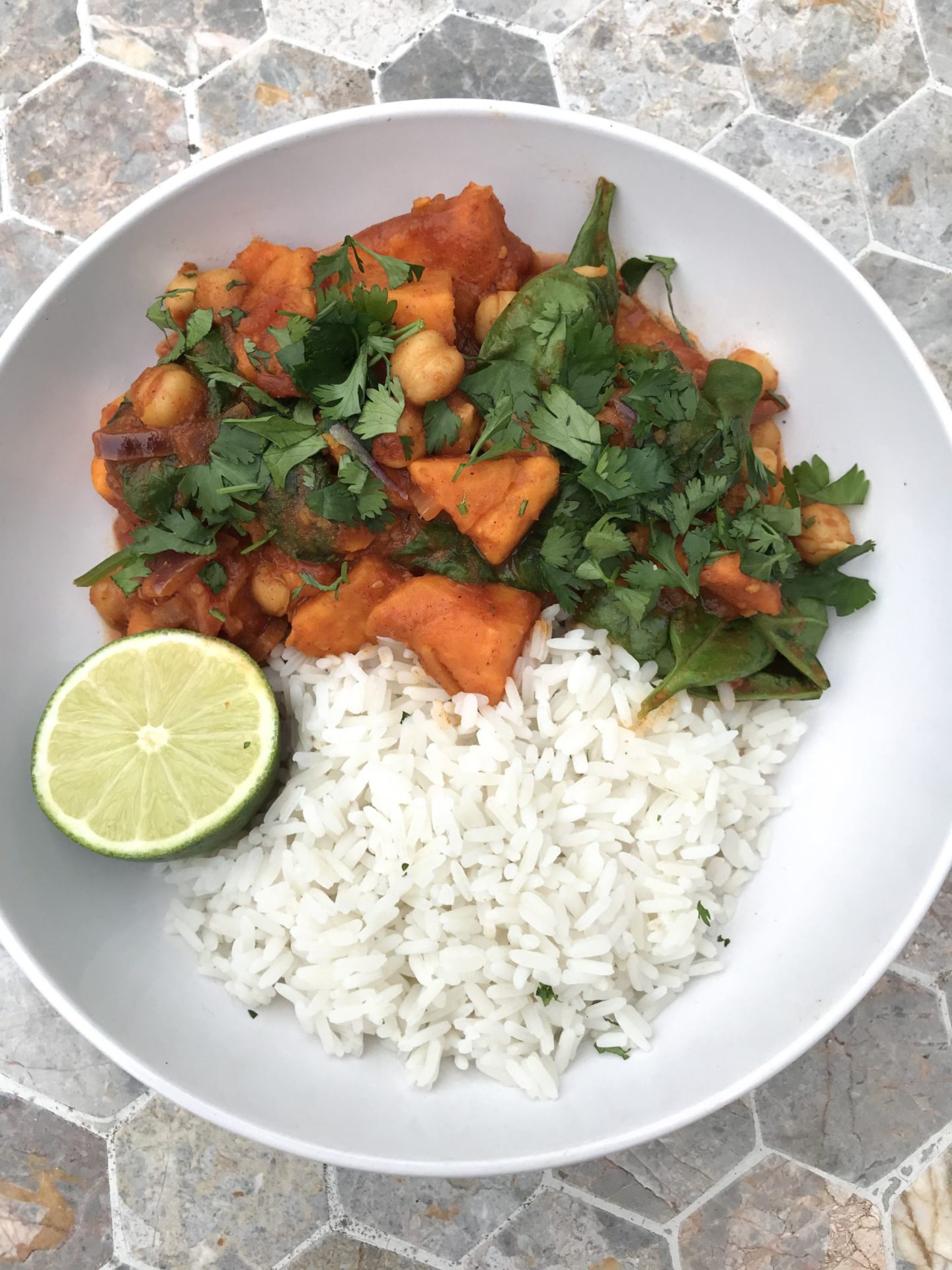 Sweet potato, chickpea and spinach curry (gluten free & vegan)
